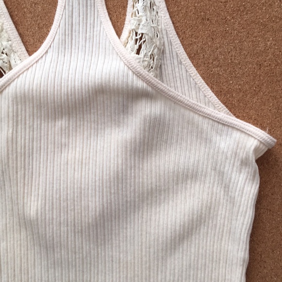 Aritzia Wilfred Cream Lace Wifebeater Camisole - Picture 7 of 8